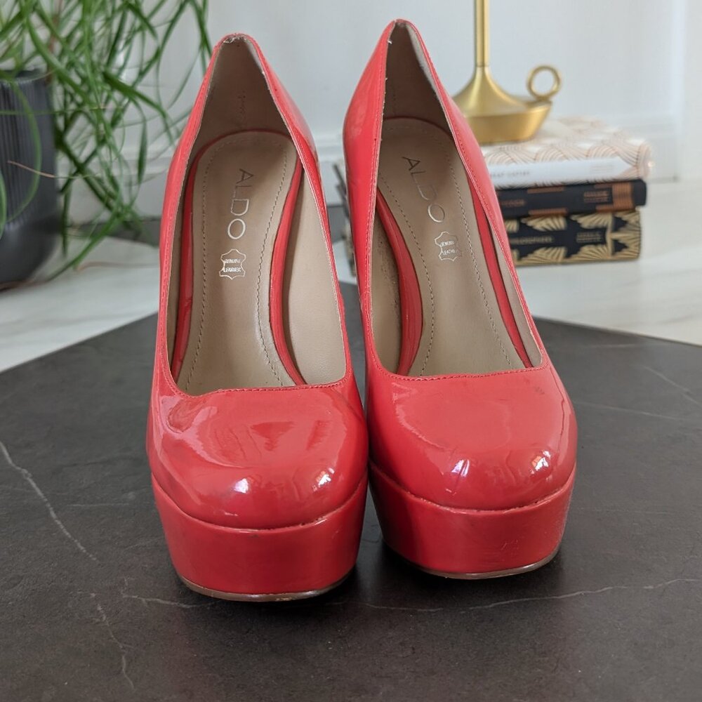 Coral round toe platform heels